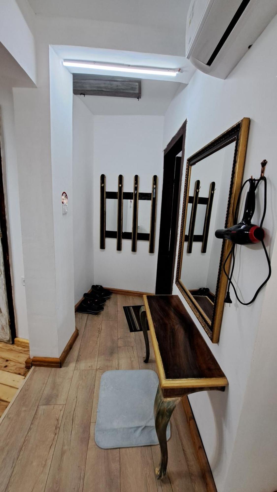 Modern & Old Apartment